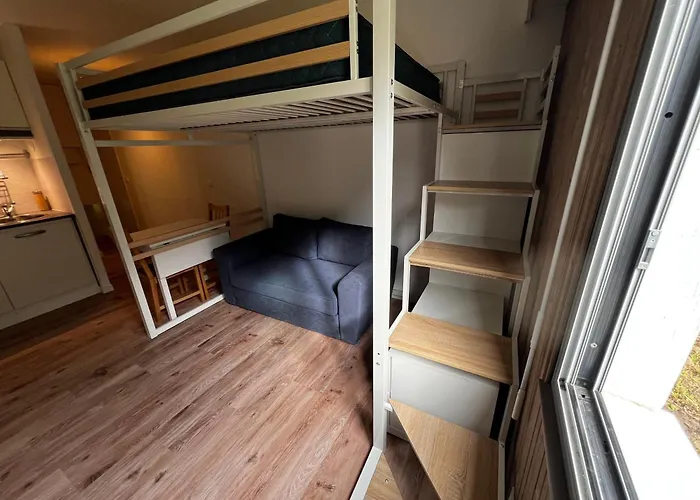 Jolie A 200m De La Principale